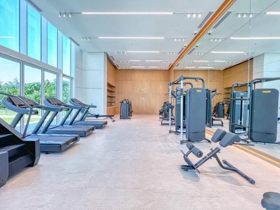 1br In A Prime Jbr Location With Access Dubai